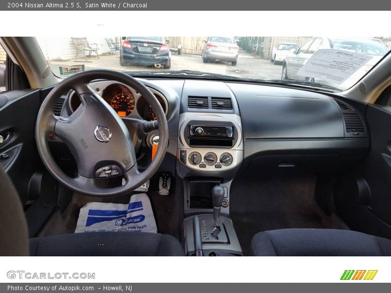 Satin White / Charcoal 2004 Nissan Altima 2.5 S