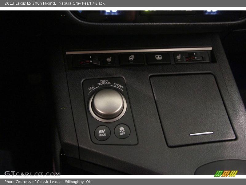 Nebula Gray Pearl / Black 2013 Lexus ES 300h Hybrid