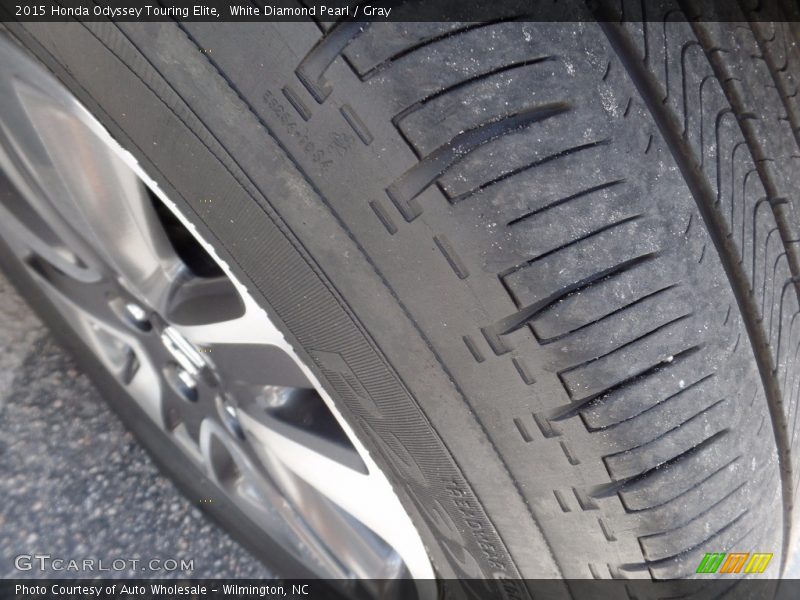 White Diamond Pearl / Gray 2015 Honda Odyssey Touring Elite