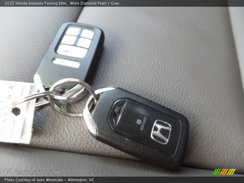 White Diamond Pearl / Gray 2015 Honda Odyssey Touring Elite