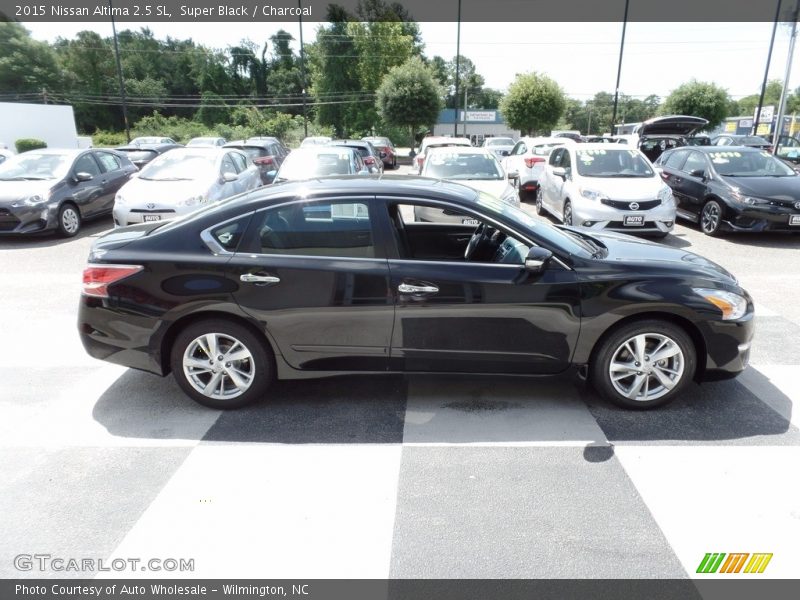 Super Black / Charcoal 2015 Nissan Altima 2.5 SL