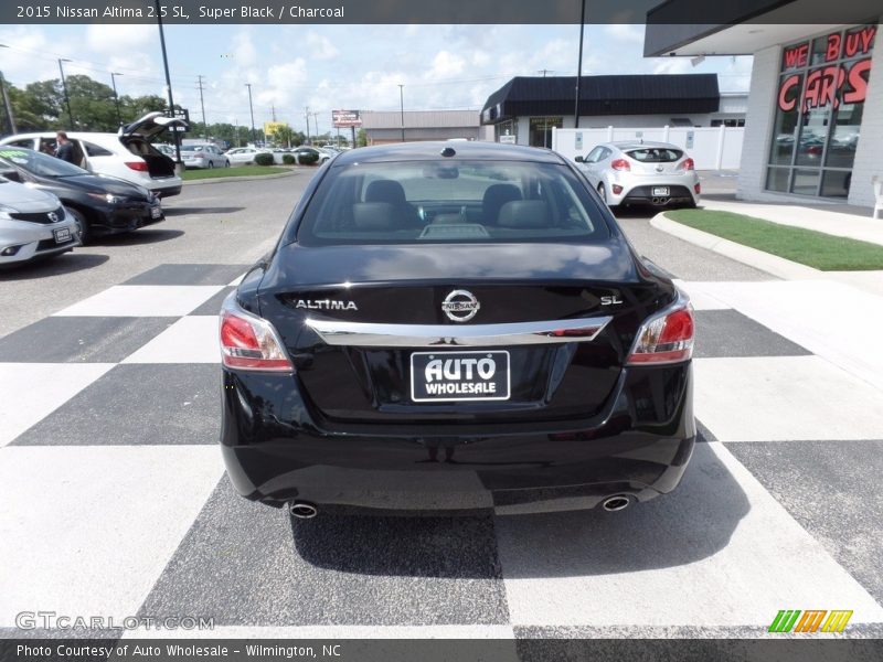 Super Black / Charcoal 2015 Nissan Altima 2.5 SL