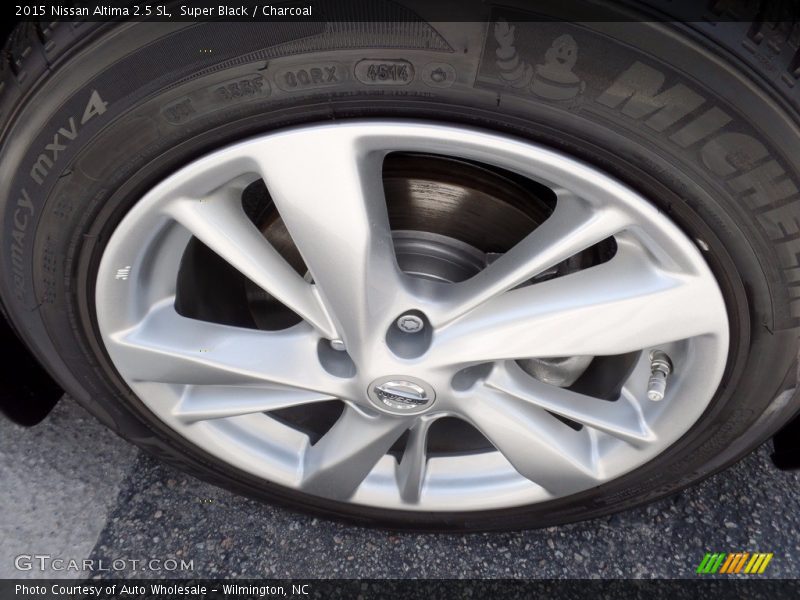 Super Black / Charcoal 2015 Nissan Altima 2.5 SL
