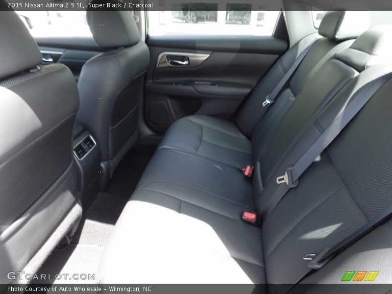 Super Black / Charcoal 2015 Nissan Altima 2.5 SL