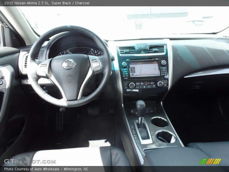 Super Black / Charcoal 2015 Nissan Altima 2.5 SL