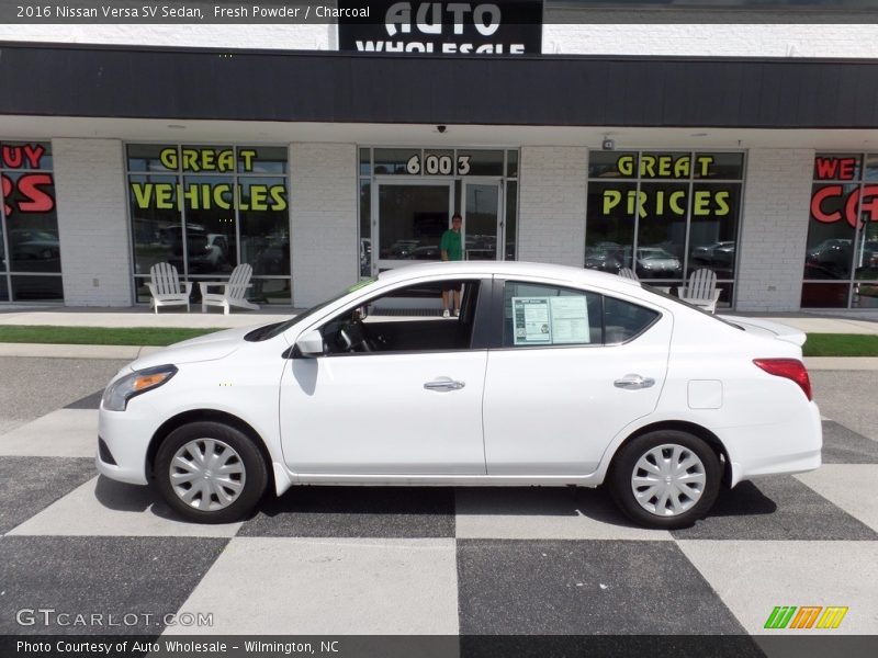 Fresh Powder / Charcoal 2016 Nissan Versa SV Sedan