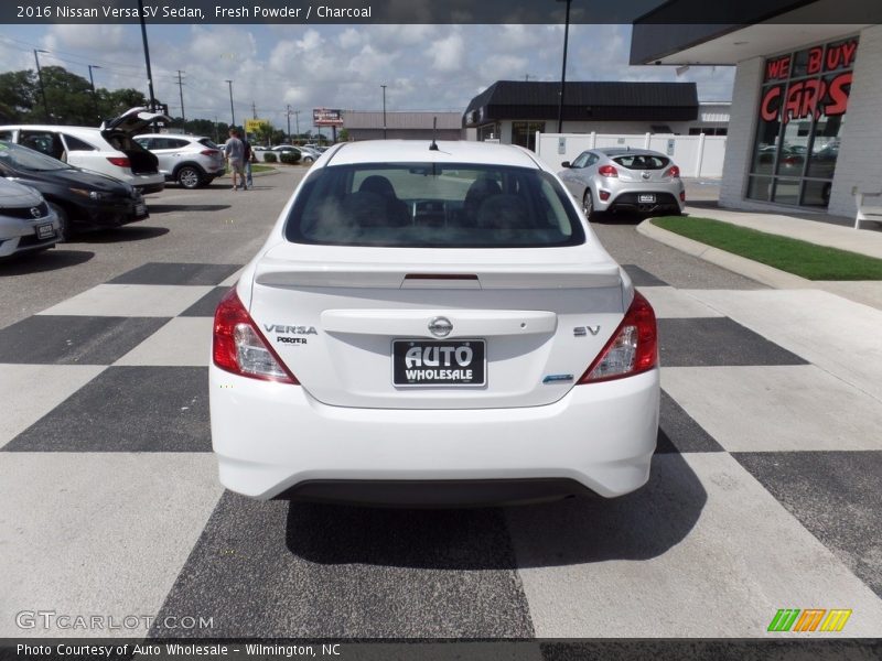 Fresh Powder / Charcoal 2016 Nissan Versa SV Sedan