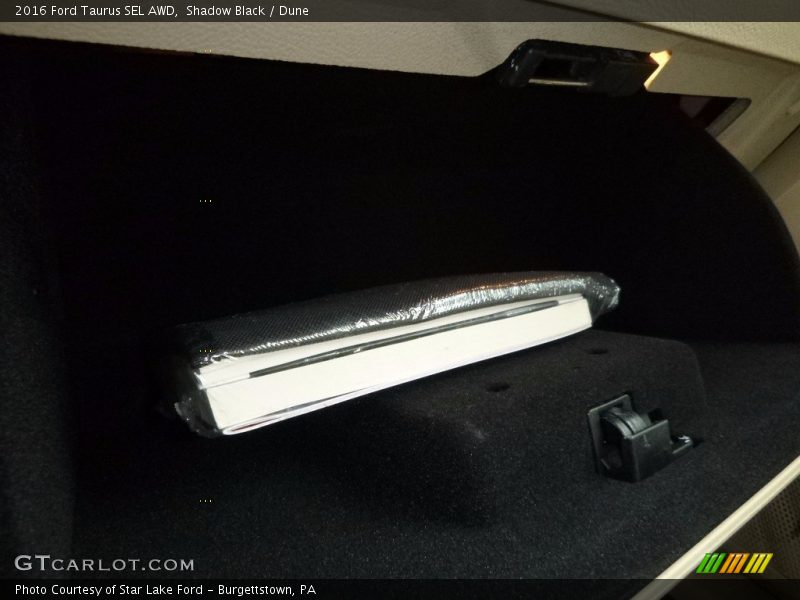 Shadow Black / Dune 2016 Ford Taurus SEL AWD