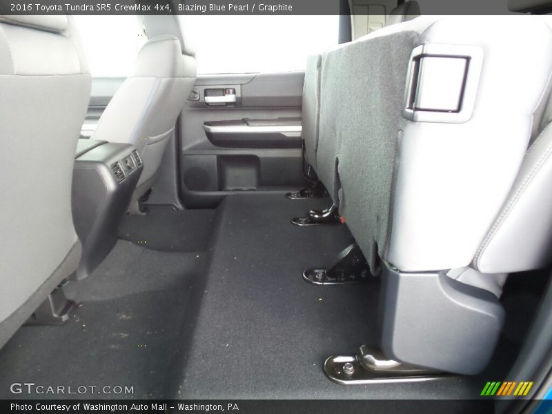 Blazing Blue Pearl / Graphite 2016 Toyota Tundra SR5 CrewMax 4x4