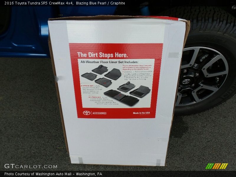 Blazing Blue Pearl / Graphite 2016 Toyota Tundra SR5 CrewMax 4x4