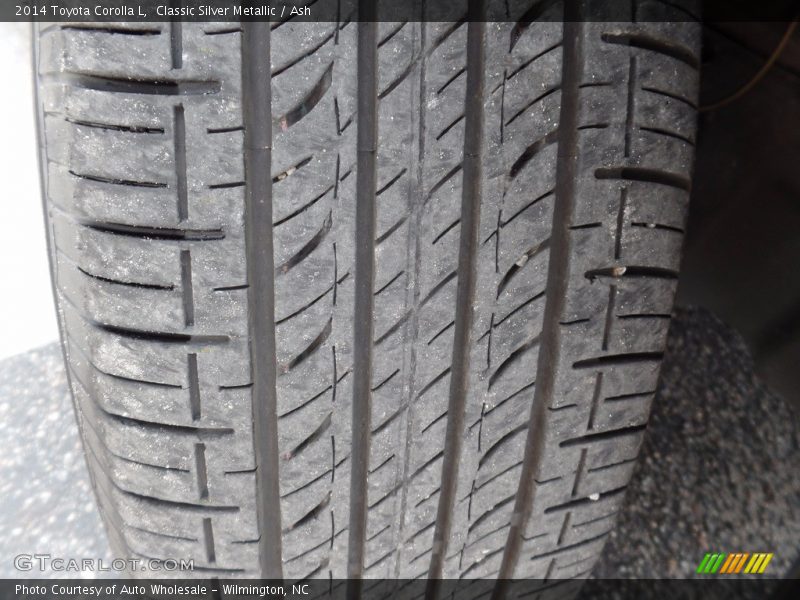 Classic Silver Metallic / Ash 2014 Toyota Corolla L