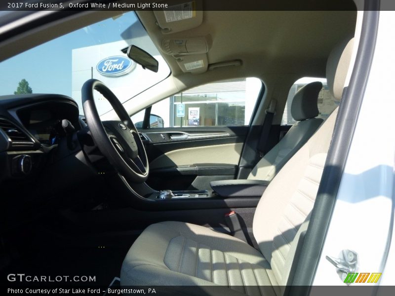 Oxford White / Medium Light Stone 2017 Ford Fusion S