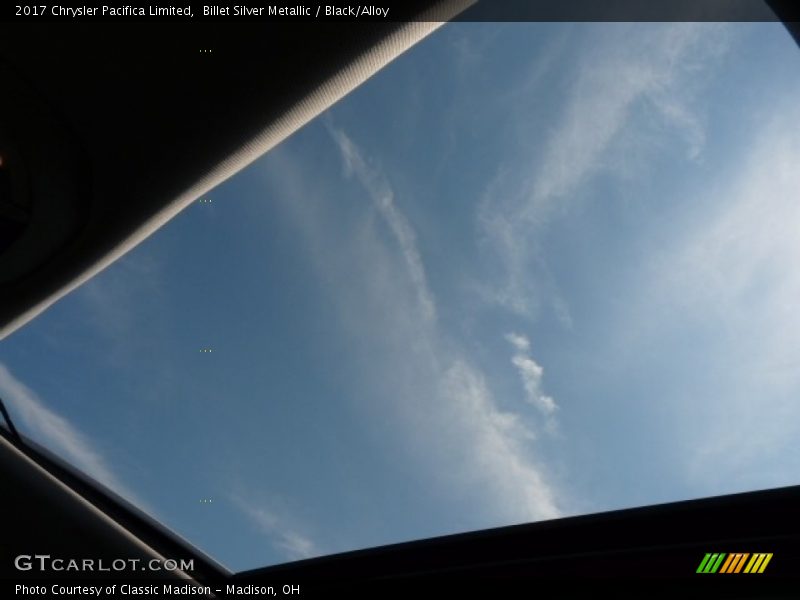 Billet Silver Metallic / Black/Alloy 2017 Chrysler Pacifica Limited