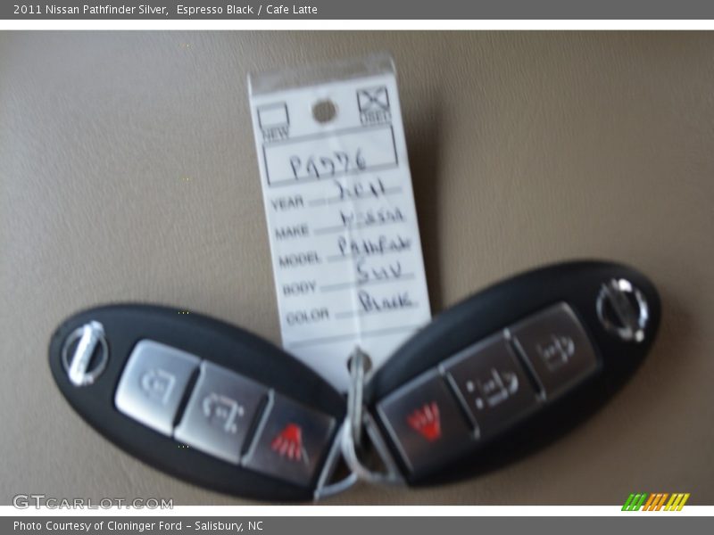 Espresso Black / Cafe Latte 2011 Nissan Pathfinder Silver