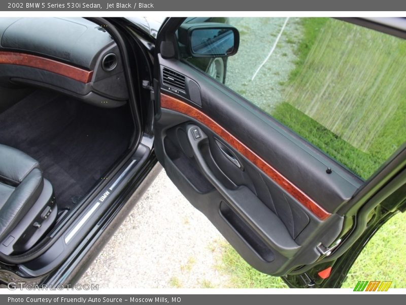 Jet Black / Black 2002 BMW 5 Series 530i Sedan