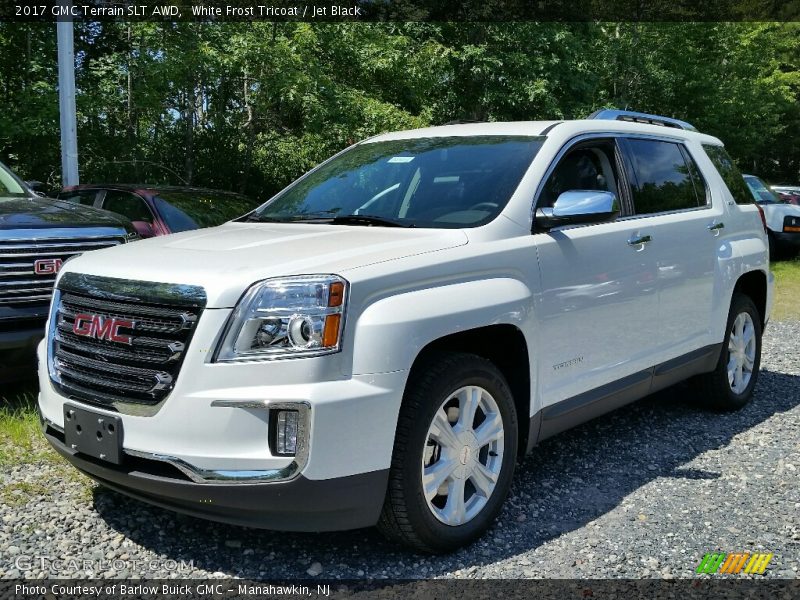 Front 3/4 View of 2017 Terrain SLT AWD