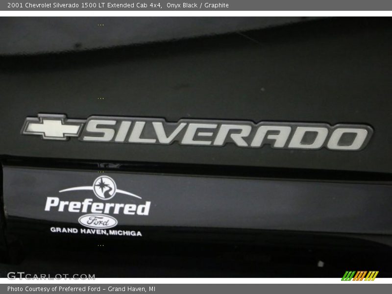 Onyx Black / Graphite 2001 Chevrolet Silverado 1500 LT Extended Cab 4x4