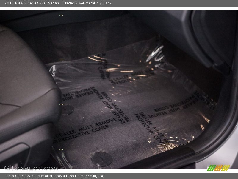 Glacier Silver Metallic / Black 2013 BMW 3 Series 320i Sedan