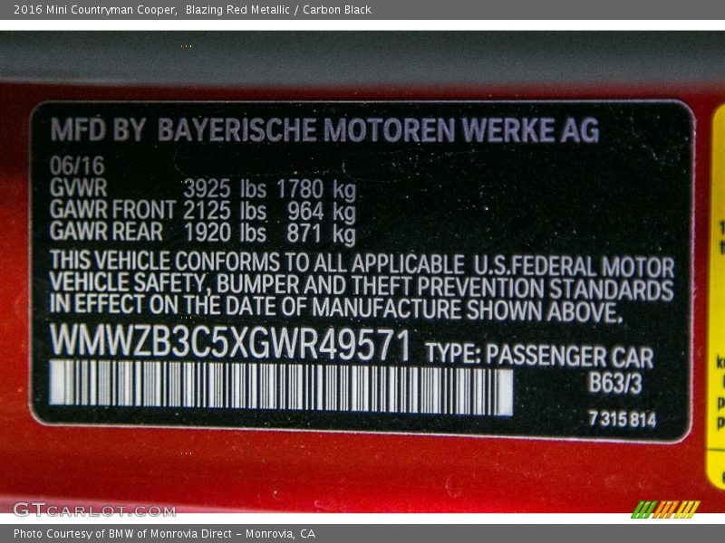 Blazing Red Metallic / Carbon Black 2016 Mini Countryman Cooper