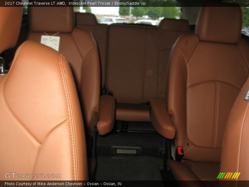 Iridescent Pearl Tricoat / Ebony/Saddle Up 2017 Chevrolet Traverse LT AWD