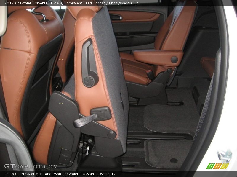 Iridescent Pearl Tricoat / Ebony/Saddle Up 2017 Chevrolet Traverse LT AWD