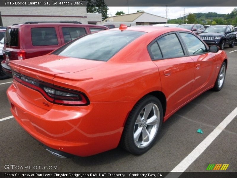 Go Mango / Black 2016 Dodge Charger R/T