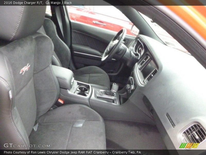 Go Mango / Black 2016 Dodge Charger R/T
