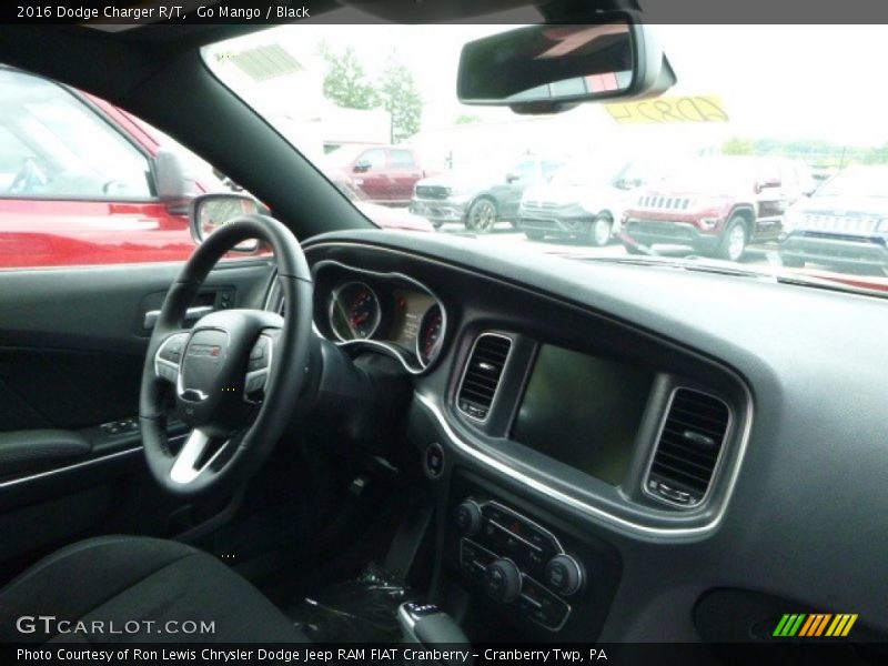 Go Mango / Black 2016 Dodge Charger R/T