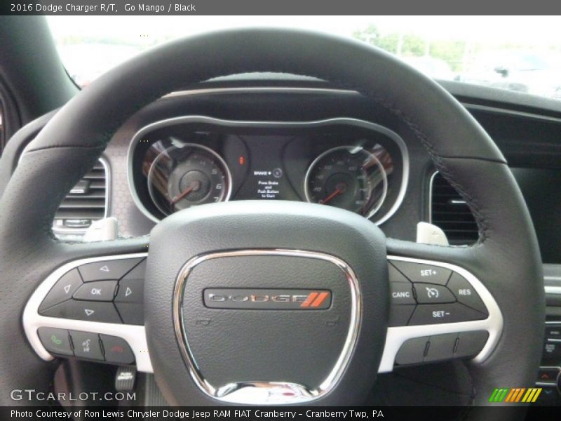 Go Mango / Black 2016 Dodge Charger R/T