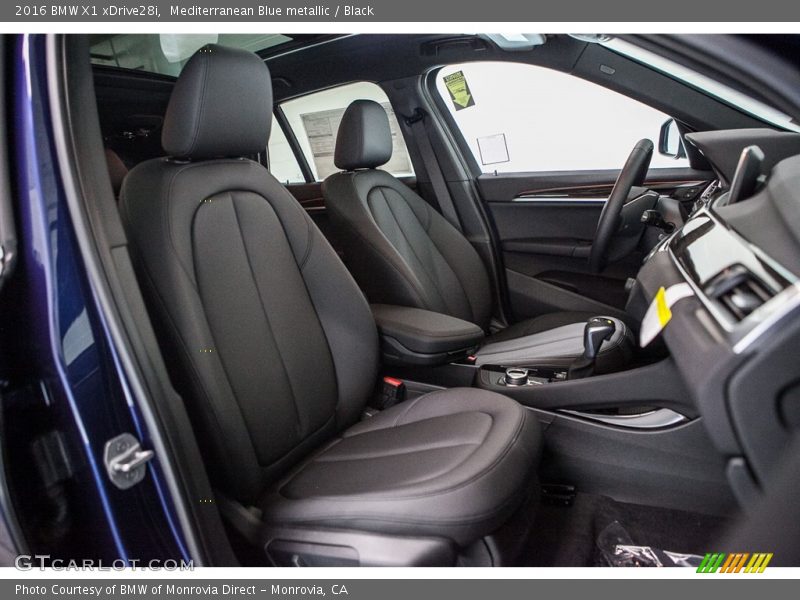 Mediterranean Blue metallic / Black 2016 BMW X1 xDrive28i