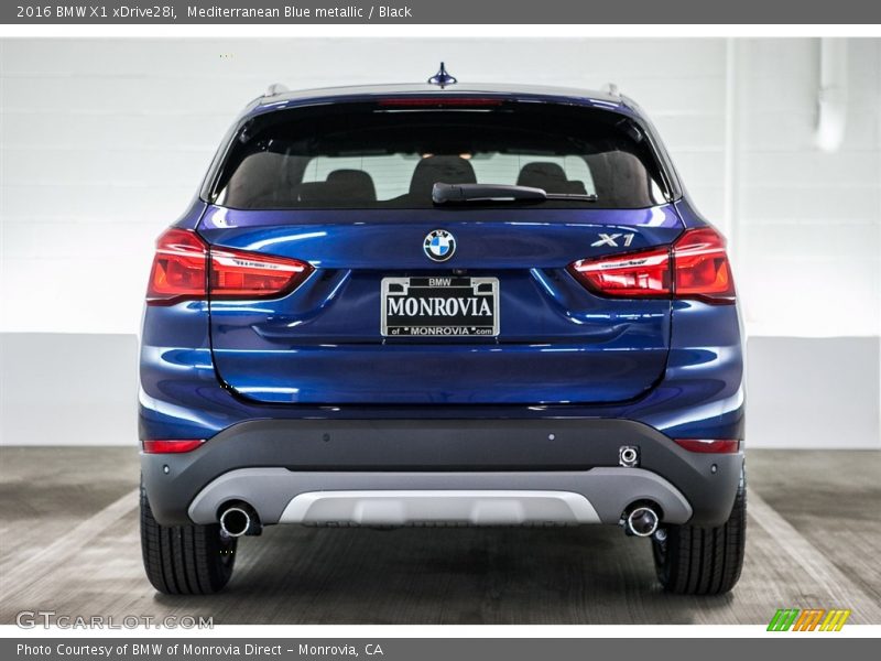 Mediterranean Blue metallic / Black 2016 BMW X1 xDrive28i