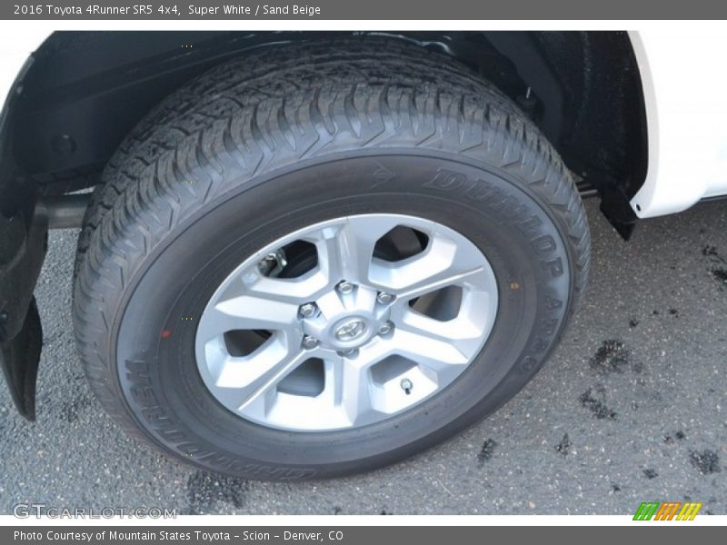 Super White / Sand Beige 2016 Toyota 4Runner SR5 4x4