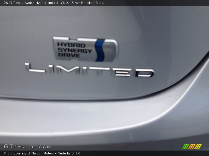 Classic Silver Metallic / Black 2013 Toyota Avalon Hybrid Limited