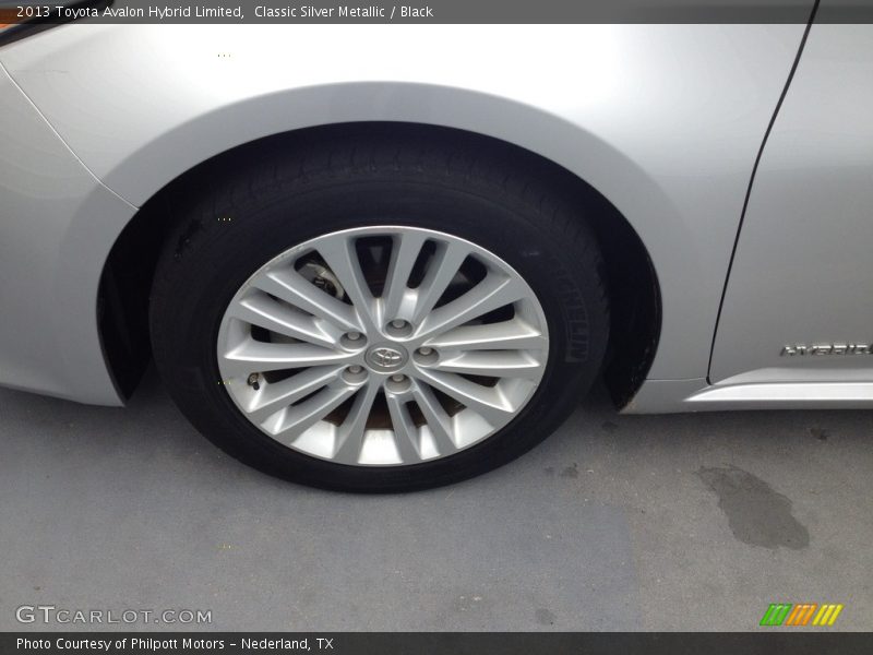 Classic Silver Metallic / Black 2013 Toyota Avalon Hybrid Limited