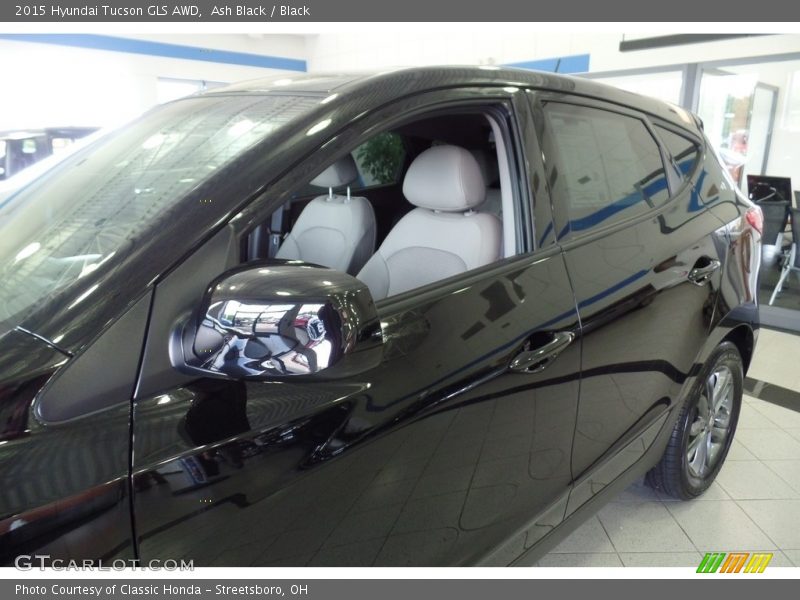 Ash Black / Black 2015 Hyundai Tucson GLS AWD