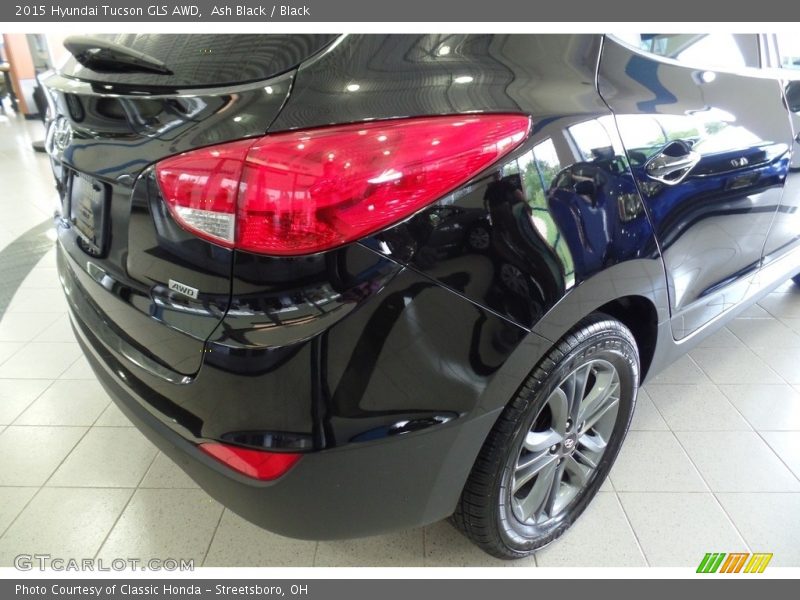 Ash Black / Black 2015 Hyundai Tucson GLS AWD