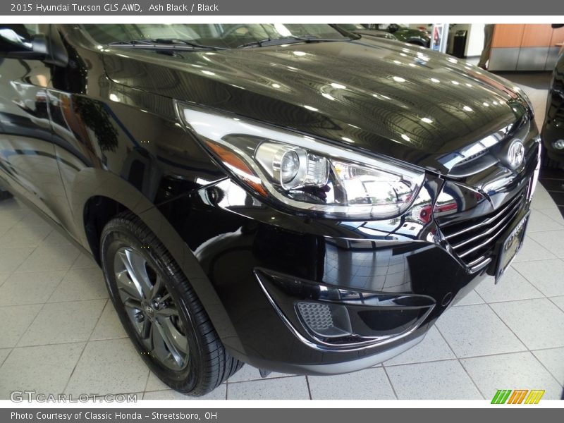 Ash Black / Black 2015 Hyundai Tucson GLS AWD