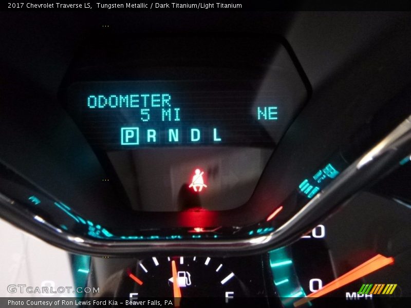 Tungsten Metallic / Dark Titanium/Light Titanium 2017 Chevrolet Traverse LS