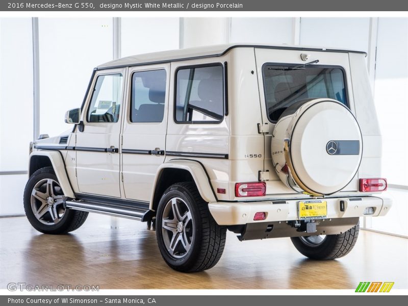 designo Mystic White Metallic / designo Porcelain 2016 Mercedes-Benz G 550