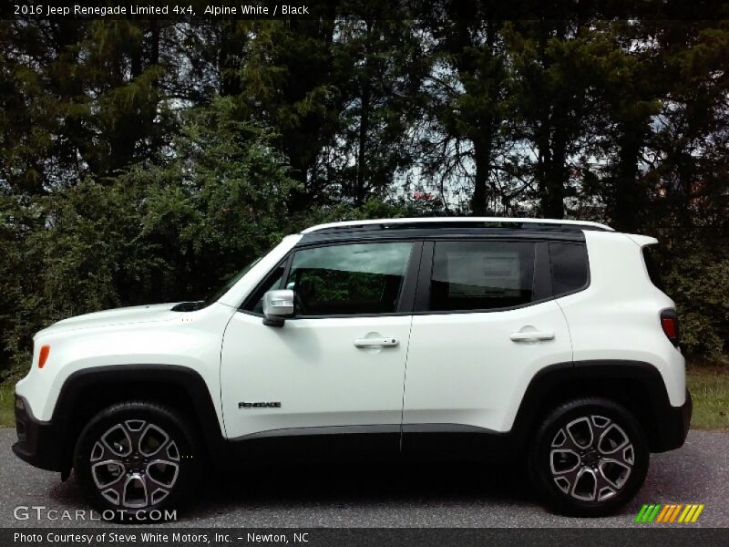 Alpine White / Black 2016 Jeep Renegade Limited 4x4