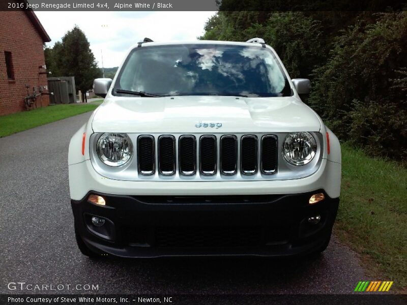 Alpine White / Black 2016 Jeep Renegade Limited 4x4