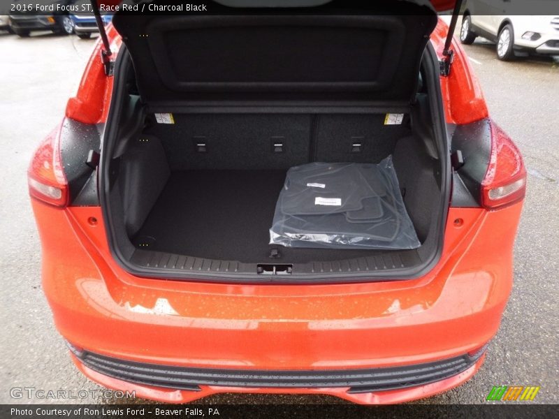 Race Red / Charcoal Black 2016 Ford Focus ST