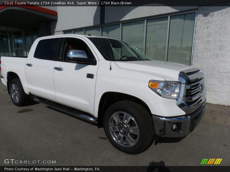 Front 3/4 View of 2016 Tundra 1794 CrewMax 4x4
