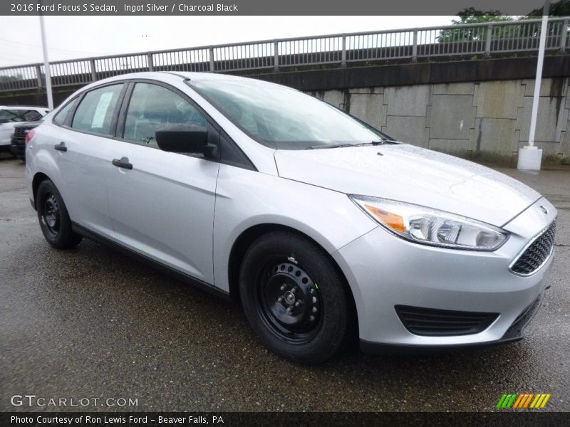Ingot Silver / Charcoal Black 2016 Ford Focus S Sedan