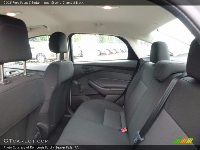 Ingot Silver / Charcoal Black 2016 Ford Focus S Sedan