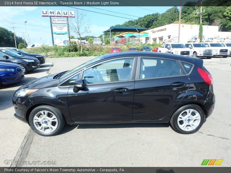 Tuxedo Black / Medium Light Stone 2014 Ford Fiesta SE Hatchback
