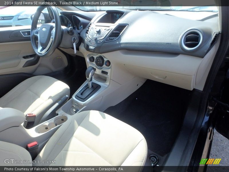 Tuxedo Black / Medium Light Stone 2014 Ford Fiesta SE Hatchback