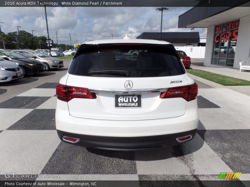 White Diamond Pearl / Parchment 2016 Acura MDX Technology