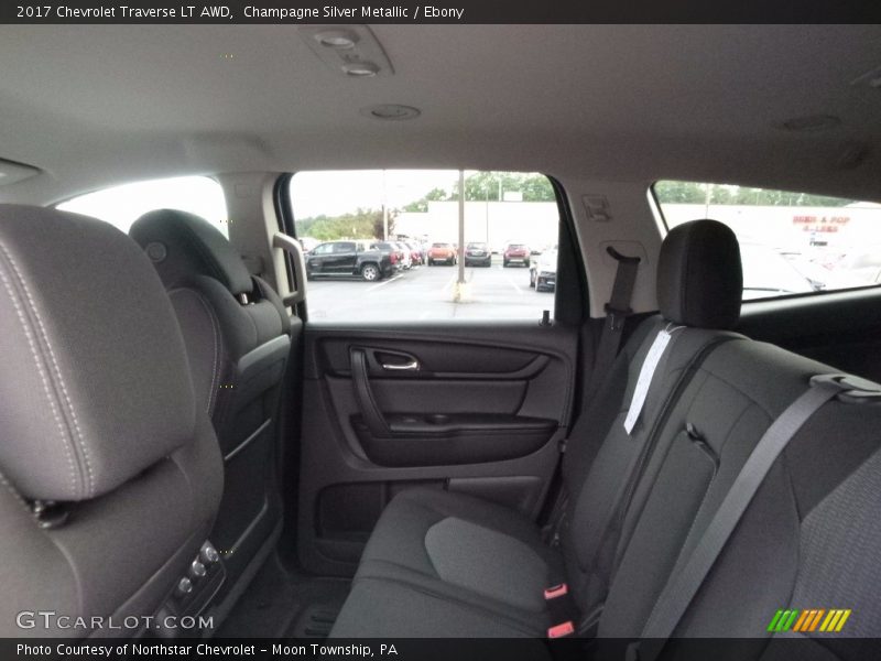 Champagne Silver Metallic / Ebony 2017 Chevrolet Traverse LT AWD