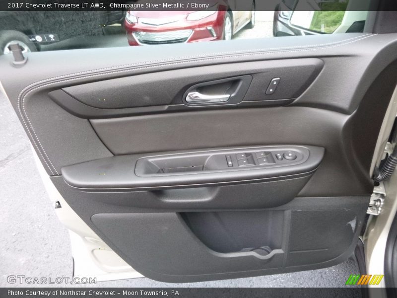 Champagne Silver Metallic / Ebony 2017 Chevrolet Traverse LT AWD